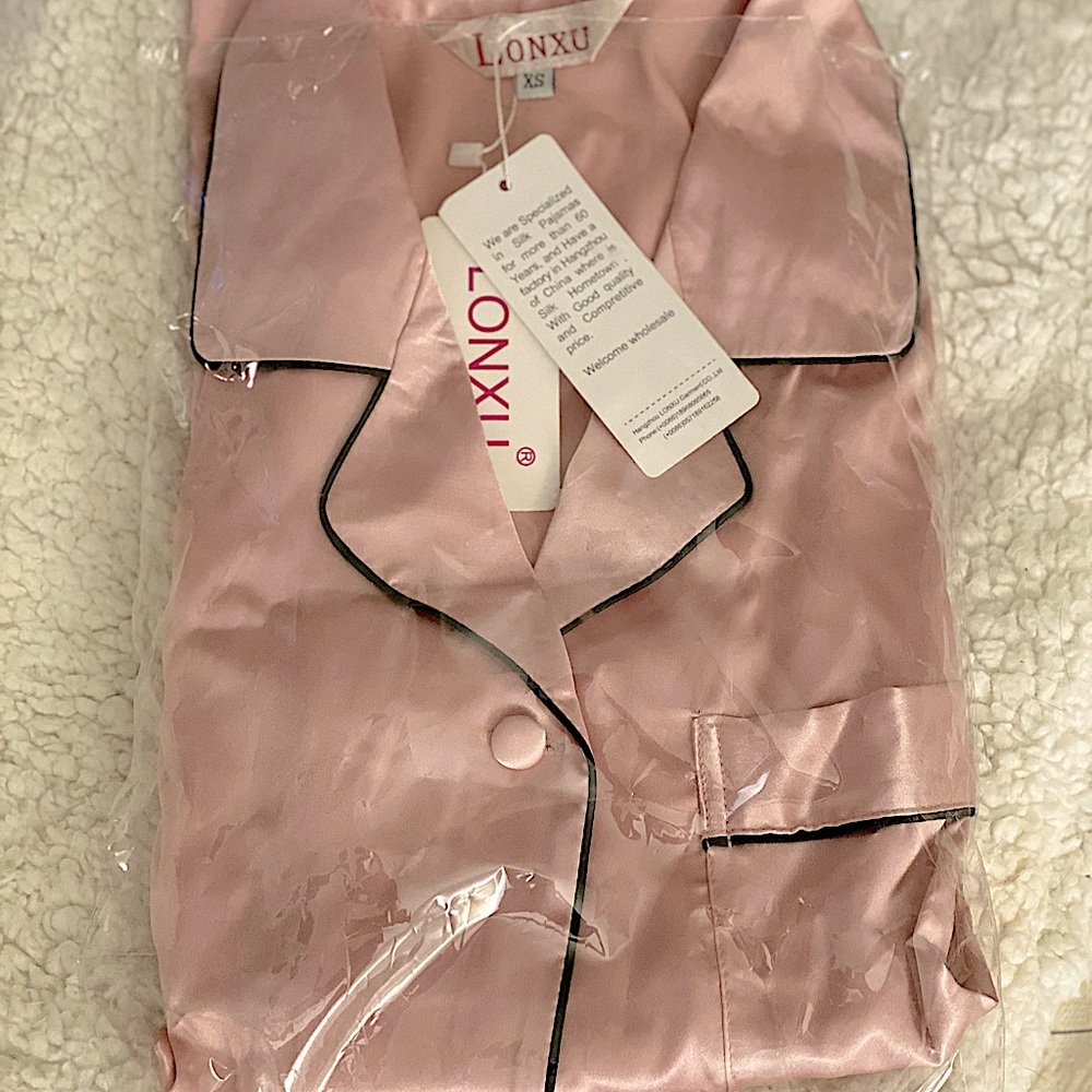 NWT Lonxu silk pajama set. In original packaging.